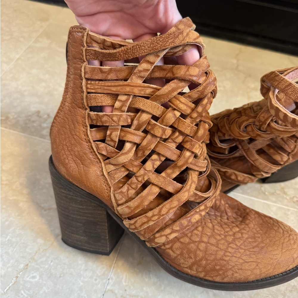 Free People Woven Leather Block Heel Boots - Brown 39